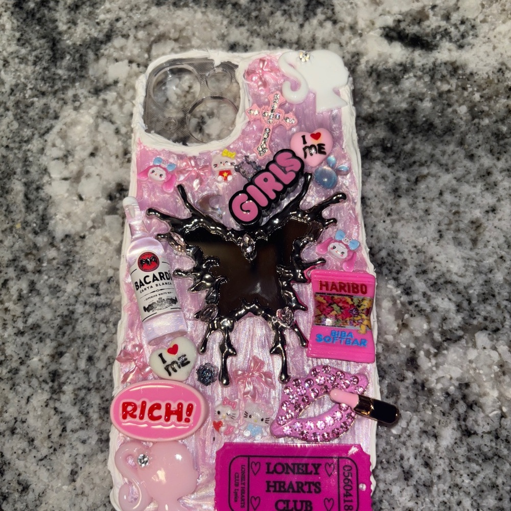 New Handmade IPhone15 Junk Case